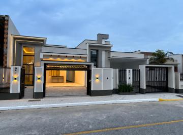 Casa de 3 quartos, Tijucas · Casa de Alto Padrão no Bosque da Mata | 104m² | Pé-Direito Alto | 3 Dorm.