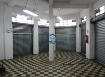 Comercial · 162m² · 1 Vaga · Salão comercial de 162m² de esquina com subsolo em excelente localização