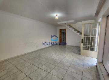 Casa · 266m² · 3 Quartos · 1 Vaga · Sobrado para locação, com 03 quartos e 01 vaga de garagem.