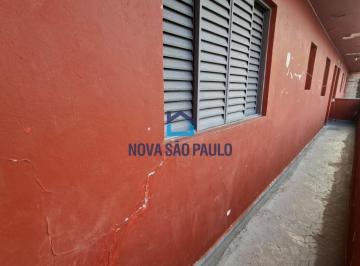 Casa · 30m² · 1 Quarto · Casa funcional com entrada compartilhada ? aceita pet pequeno!