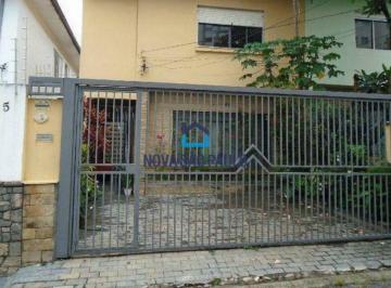 Casa · 185m² · 3 Quartos · 2 Vagas · Sobrado com 2 Dormitórios, 1 Suíte no Campo Belo