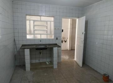Casa · 35m² · 1 Quarto · Casa térrea, com 1 dormitório, cozinha, banheiro, área de serviço, quintal.