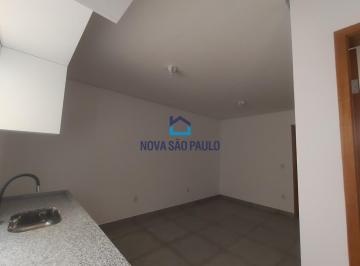 Apartamento · 33m² · 1 Quarto · Apartamento com 01 dormitórios, sala ,banheiro, cozinha com armário, área de serviço coletiva