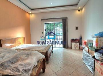 Casa · 200m² · 2 Quartos · 4 Vagas · Casa com quintal, 3 dormitórios, 3 vagas próximo ao metrô São Judas e Saúde!