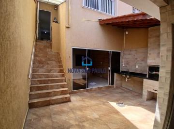 Casa · 210m² · 3 Quartos · 2 Vagas · Sobrado com 03 quartos e 02 vagas - Excelente localização