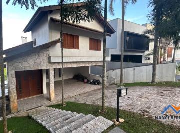 Casa · 520m² · 5 Quartos · 2 Vagas · casa com piscina com 5 suites no aruja V