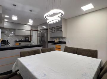 Casa de 3 quartos, Guarulhos · Casa de 110 m² com 3 quartos à venda em Vila Milton