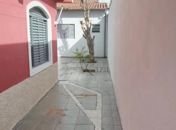 Casa de 6 quartos, São José dos Campos · Casa/Sobrado com Edicula- No bairro Bosque dos Eucaliptos 6 quartos 4 vagas - Agende sua visita