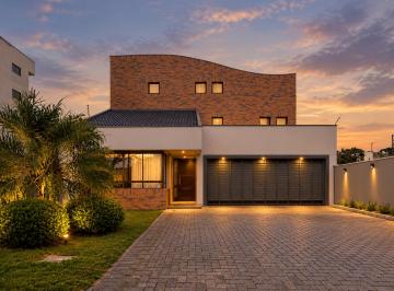 Casa de 4 quartos, Curitiba · Bacacheri - Casa Ampla e moderna com 4 quartos sendo 1 suite - piscina - quadra - 317m2