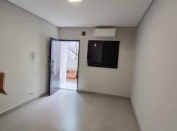 Apartamento · 20m² · ALUGA-SE KITNET/ STUDIO BAIRRO VIANELO