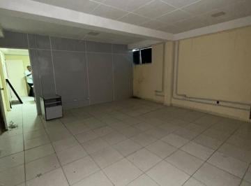 Comercial · 52m² · 1 Vaga · Alugo sala comercial na Av. Dorival Caymmi, 52m², excelente localização, R$ 1.500,00 incluso taxas!!