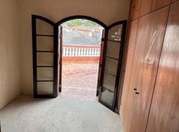 Casa de 2 quartos, São Paulo · Sobrado à venda no Ferreira com 2 quartos, 2 vagas cobertas e 3 banheiros.