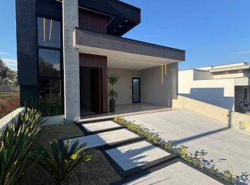 Casa · 200m² · 3 Quartos · Condomínio Helena Maria