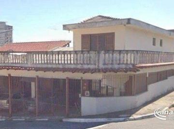 Casa · 215m² · 4 Quartos · 3 Vagas · Sobrado com 4 dormitórios em Osasco