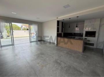 Casa · 381m² · 3 Quartos · Sobrado moderno para locação no Condomínio Aruã
