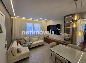 Sala de 2 ambientes · Apartamento de 3 quartos à Venda no Prado!