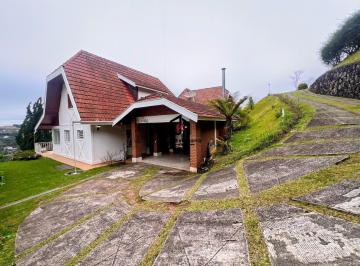Casa de 3 quartos, Campos do Jordão · Casa à venda - em Campos do Jordão