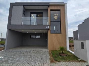 Casa · 130m² · 3 Quartos · 2 Vagas · Sobrado de Alto Padrão com Suíte e Closet no Residencial Vigneto