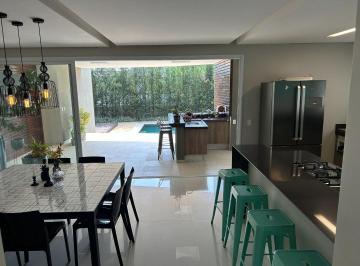 Casa · 322m² · 5 Quartos · 4 Vagas · Casa de Condomínio para venda e aluguel em Condomínio Reserva Da Serra de 322.00m² com 5 Quartos, 5 