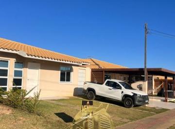 Casa · 110m² · 3 Quartos · 2 Vagas · Casa de Condomínio para venda em Primavera de 110.00m² com 3 Quartos, 1 Suite e 2 Garagens