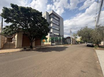 19765615230.jpg · CASA RESIDENCIAL E COMERCIAL COM EDÍCULA A VENDA NA REGIÃO CENTRAL DE LONDRINA.                     