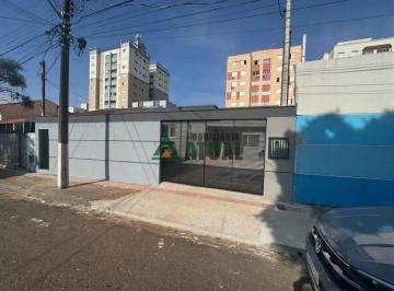 19770815230.jpg · CASA RESIDENCIAL COM 3 QUARTOS SENDO 1 SUITE NA REGIÃO SUL DE LONDRINA