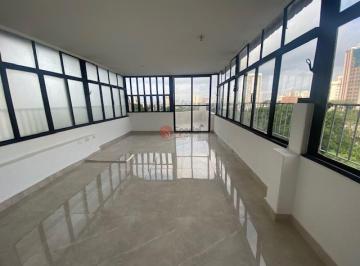 Comercial · 170m² · 2 Vagas · Salas comerciais a poucos metros do Metrô Carrão, com 170m².