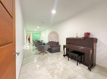 Casa · 110m² · 3 Quartos · 2 Vagas · Sobrado à venda com 3 suítes, 2 vagas e espaço gourmet. Próximo ao Futuro Metrô Santa Clara.