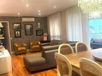 Apartamento · 146m² · 4 Quartos · 3 Vagas · Apartamento de alto padrão no Belém em andar alto com 4 quartos e 4 vagas.