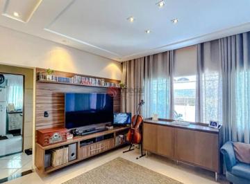 Casa · 136m² · 3 Quartos · 2 Vagas · Sobrado com 3 quartos a venda na Vila Carrão, 136 metros.
