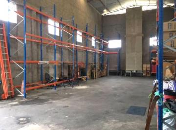 Comercial · 850m² · 9 Vagas · Prédio comercial no Jardim Oriental - Jabaquara 850 metros. Pé direito alto.