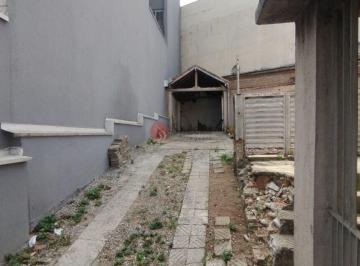 Terreno · 227m² · Terreno à venda na Penha, 227 m².  Ótima localização.