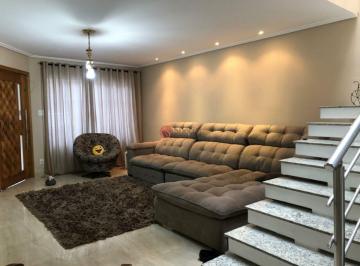 Casa · 180m² · 3 Quartos · 2 Vagas · Sobrado na Vila Ema.