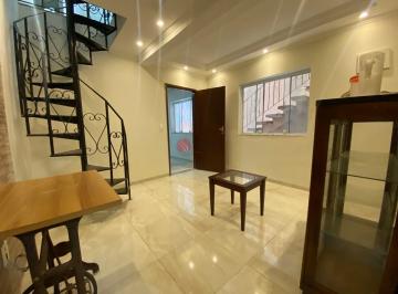 Casa · 187m² · 3 Quartos · 2 Vagas · Sobrado no Aricanduva com 3 quartos, 2 suítes e 2 vagas de garagem.