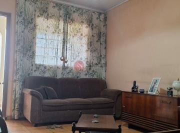 Casa · 170m² · 2 Quartos · 4 Vagas · Casa térrea na Vila Carrão.