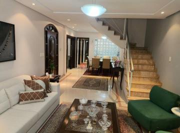 Casa · 290m² · 3 Quartos · 3 Vagas · Sobrado reformado à venda com 3 dormitórios, 1 suíte, 3 vagas e edícula, no Tatuapé