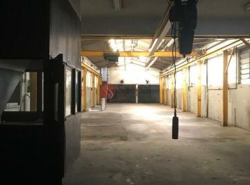 Comercial · 930m² · 4 Vagas · Galpão para locação na Vila Carrão.