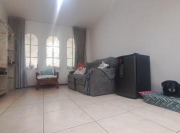 Casa · 122m² · 3 Quartos · 2 Vagas · Sobrado com 3 quartos á venda no Jardim Têxtil., 122m2