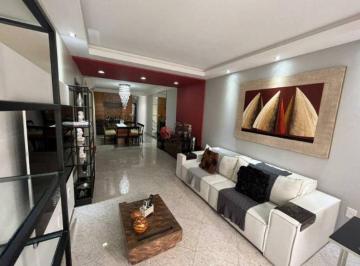 Casa · 238m² · 3 Quartos · 4 Vagas · Sobrado com 3 quartos a venda no Jardim Têxtil, 238m2