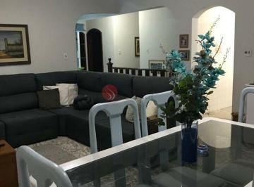 Casa · 106m² · 3 Quartos · 4 Vagas · Casa térrea Cidade Líder.