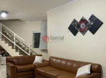 Casa · 135m² · 2 Quartos · 2 Vagas · Sobrado à venda no Jardim Têxtil, 135m2