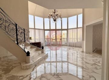 Apartamento · 700m² · 5 Quartos · 7 Vagas · Cobertura na Rua  Itapeti no Tatuapé.