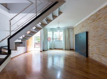 Casa · 202m² · 3 Quartos · 4 Vagas · Sobrado em condomínio fechado a venda/locação na vila Santa Clara