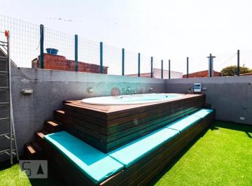 Casa · 179m² · 4 Quartos · 3 Vagas · Sobrado na Penha -Vila Granada: Espaçoso com piscina, suíte e 3 vagas. Próximo ao Metrô.