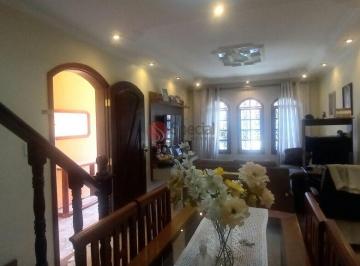 Casa · 132m² · 3 Quartos · 4 Vagas · Sobrado à venda no Jardim Têxtil, 3 dormitórios, 1 suíte, sala, ampla cozinha , 3 vagas de garagem.
