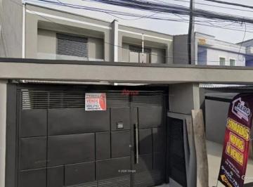 Casa · 140m² · 3 Quartos · 4 Vagas · Excelente sobrado de alto padrão com acabamento impecável e estrutura completa para sua família, loc