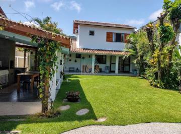 Foto 01 · Casa em Juquehy, São Sebastião-SP: 5 quartos, 4 suítes, 1 sala, 5 banheiros, 4 vagas, 180m².
