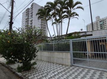 202609301248553111.jpeg · Casa com 03 dormitórios no Jardim Imperador á 100 metros da praia!