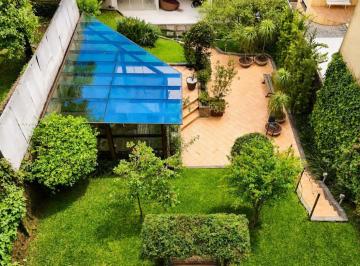 Casa · 405m² · 4 Quartos · 6 Vagas · CASA PRONTA PARA MORAR COM 4 QUARTOS NO ÁGUA VERDE