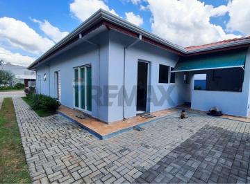 Casa · 173m² · 3 Quartos · 8 Vagas · "Bosque dos Pires: Natureza e Conforto em Itatiba"